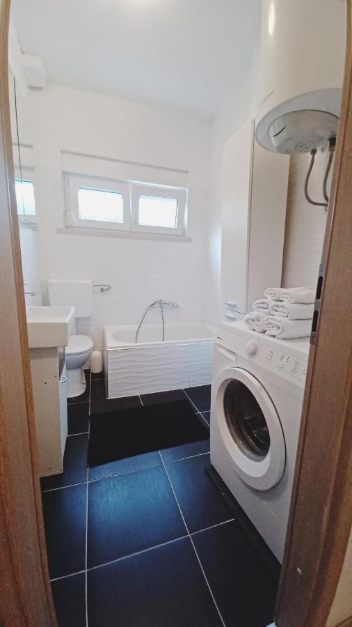 Apartman Dora Διαμέρισμα Πούλα Εξωτερικό φωτογραφία
