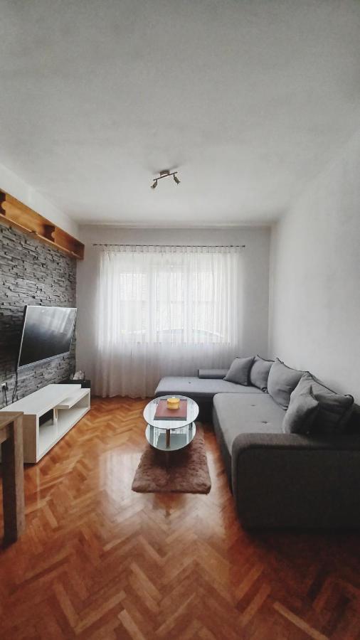 Apartman Dora Διαμέρισμα Πούλα Εξωτερικό φωτογραφία