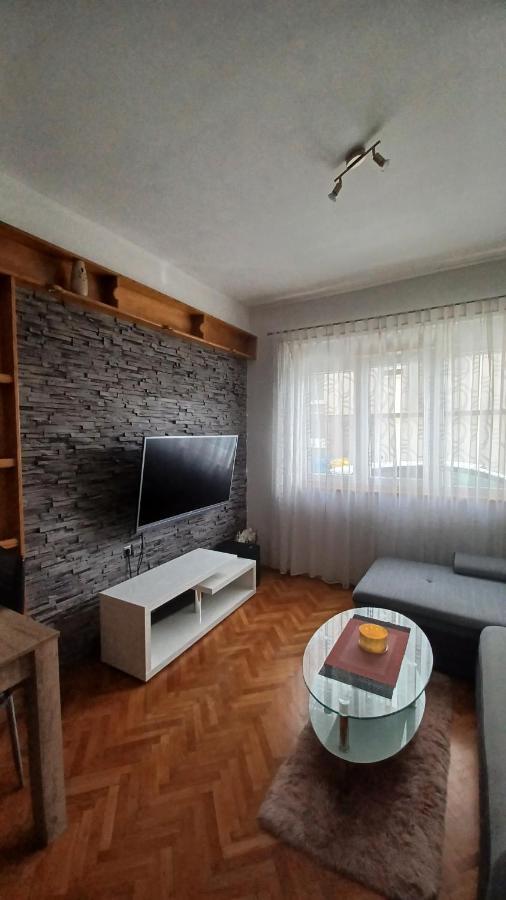 Apartman Dora Διαμέρισμα Πούλα Εξωτερικό φωτογραφία