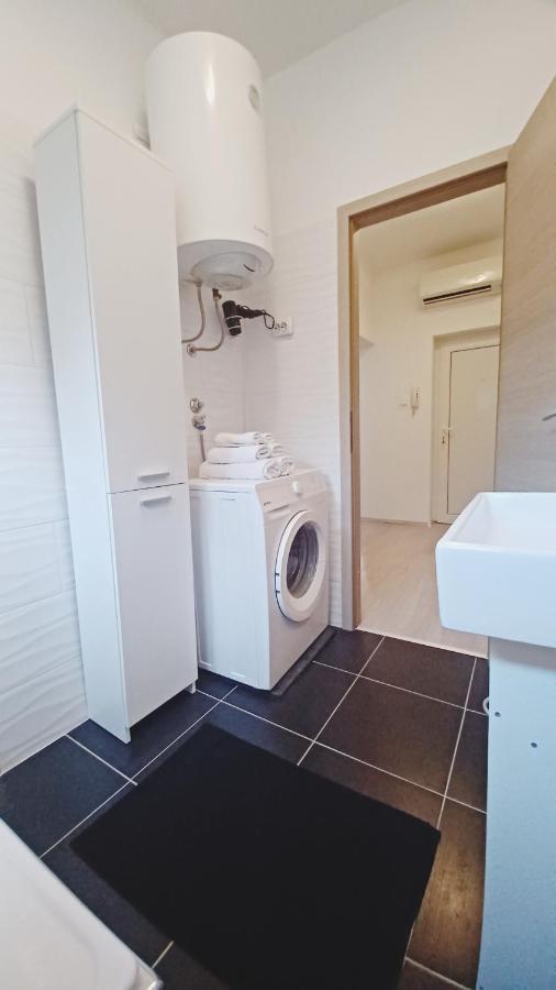 Apartman Dora Διαμέρισμα Πούλα Εξωτερικό φωτογραφία